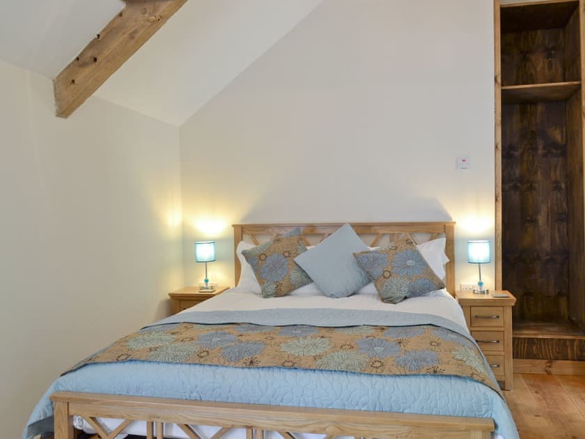 Comfortable double bedroom | Ponycob Cottage - Dolgoy Cottages, Llangrannog