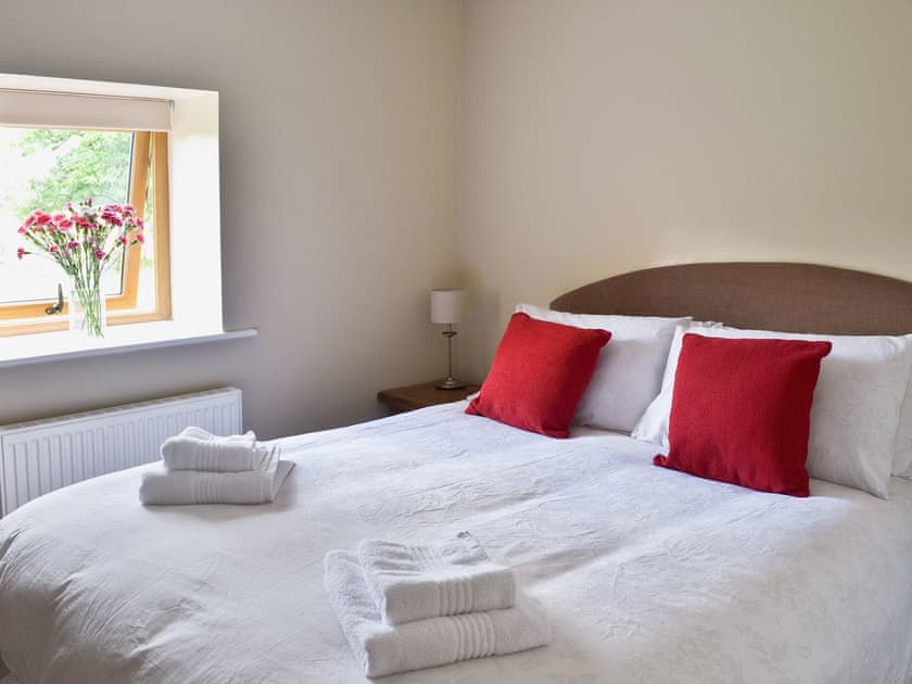 Comfortable double bedroom | 5 The Granary, Pendleton, near Clitheroe