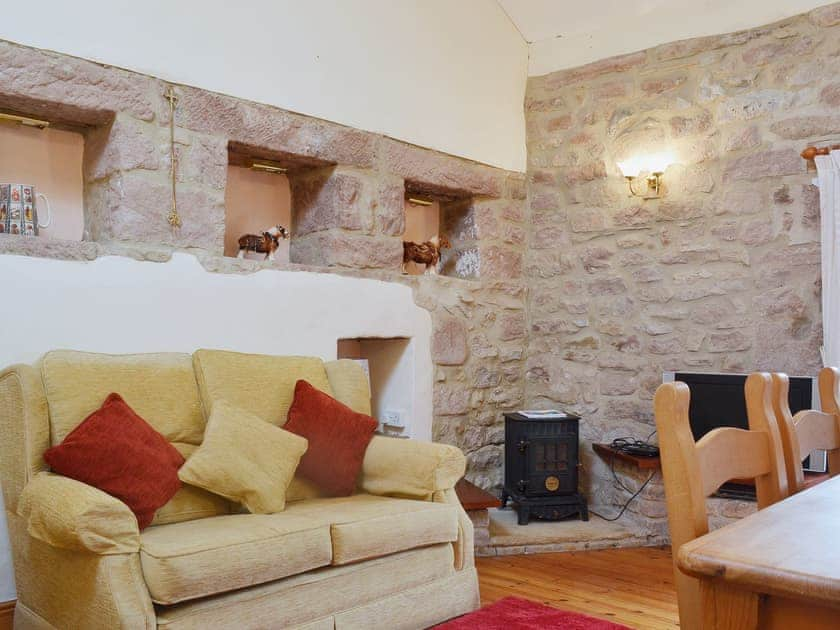 Charming living area | Barn Owl Cottage - Willersley Farm, Cromford, near Matlock