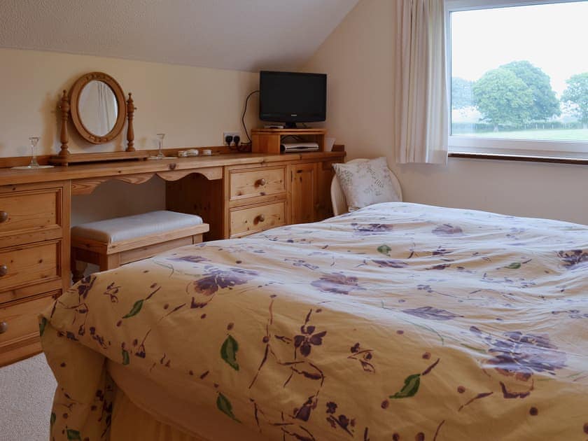 Cosy double bedroom | Rhandir-Mwyn, Pontllyfni, near Caernarfon
