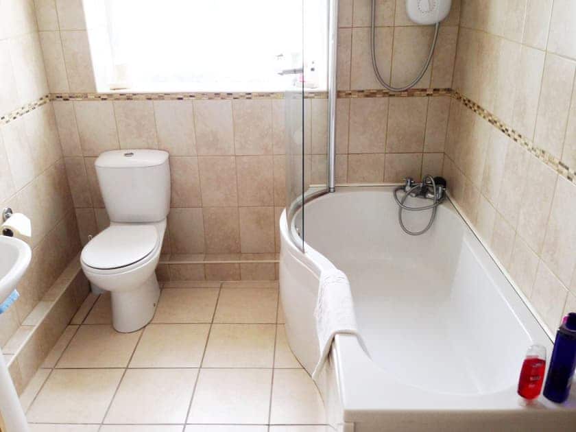 Bathroom | Jug and Glass Cottage, Nether Langwith, near Mansfield