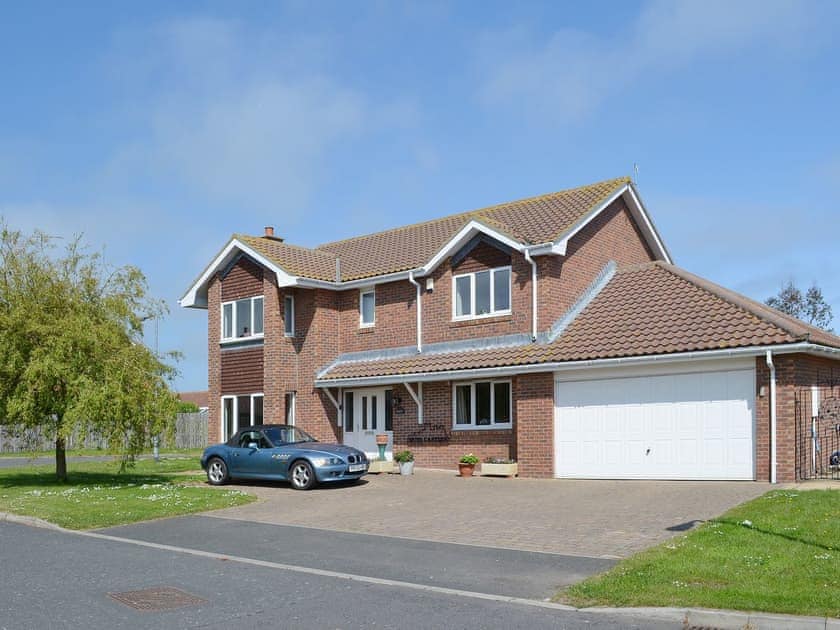 Spacious detached holiday property | Sand Castles, Seahouses