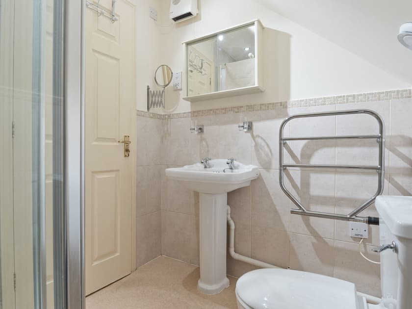 Bathroom | Jubilee Lodge, Watton