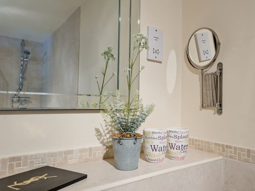Bathroom | Jubilee Lodge, Watton