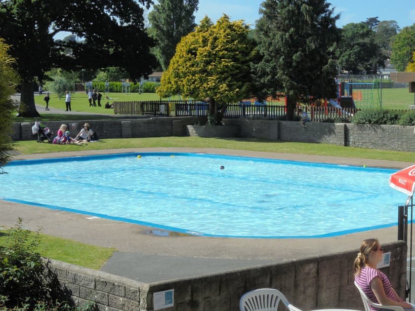 Local public outdoor swimming pool | Riverside Mews, Bideford