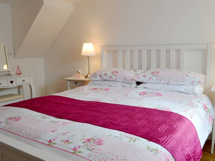Large double bedroom | Llifon, Bethesda Bach, near Caernarfon