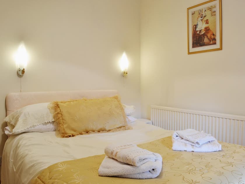 Relax in the comfortable double bedroom | Ty Coch Cottage, Near Aberaeron
