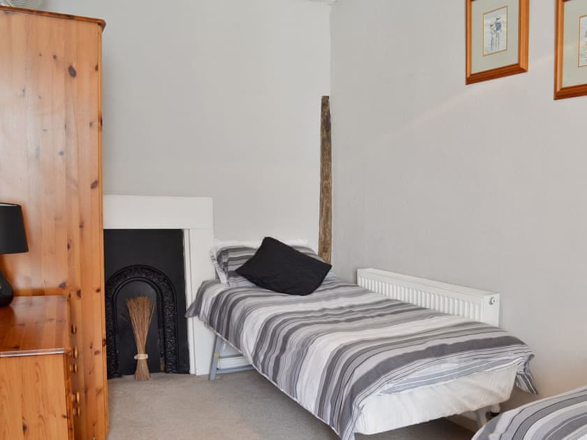 Twin bedroom | Belfrey House, York