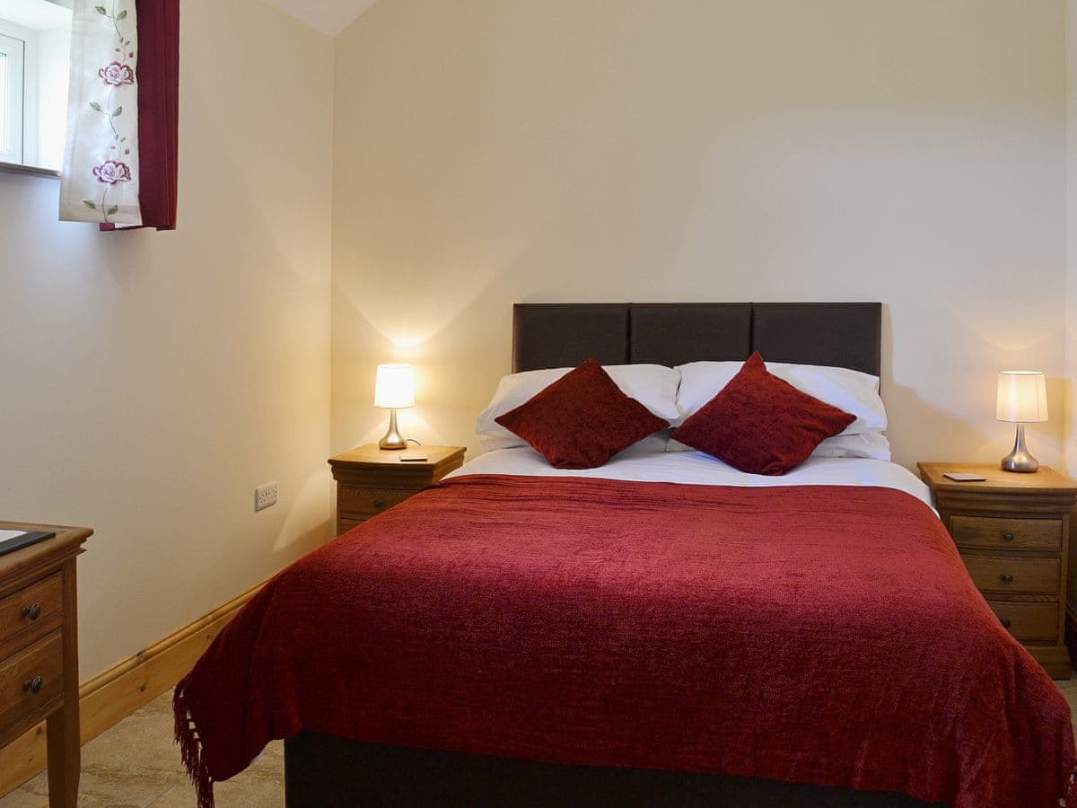Dunstall Lodge Barns - The Parlour - Holiday lodge in Central England - Image 5