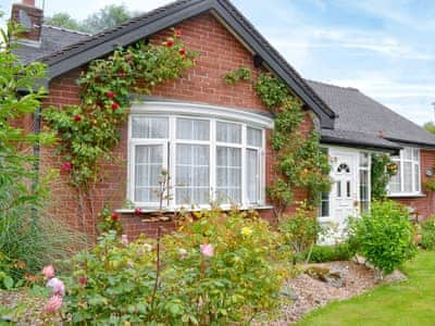 Rose Cottage Ref Ukc761 In Scarisbrick Near Southport