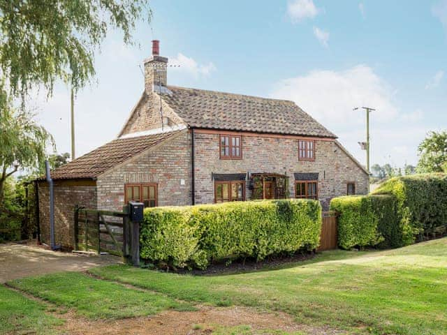 Fen Cottage Ref Ukc732 In Little Downham Near Ely