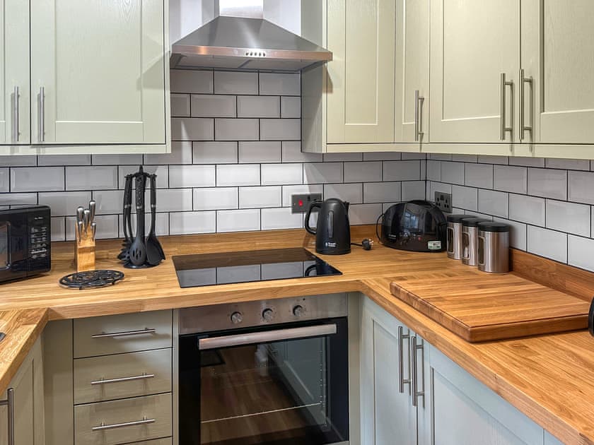 Well equipped kitchen  | Ostlers, Boscastle