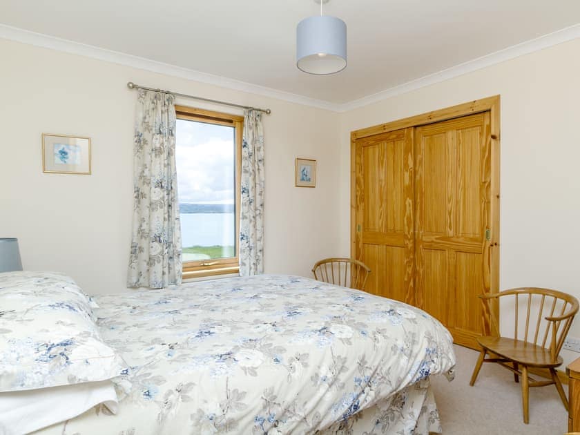 Cosy double bedroom with fantastic views | Ach-na-Clachan, Gairloch