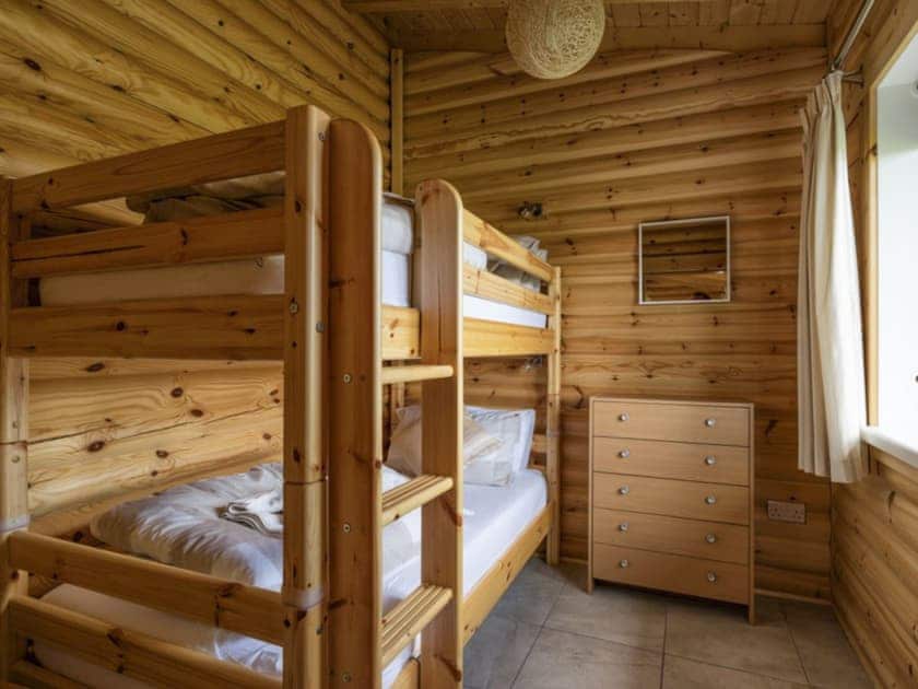 Convenient bunk bedroom | Quail Lodge - Mackinder Farms, Brayton, Selby