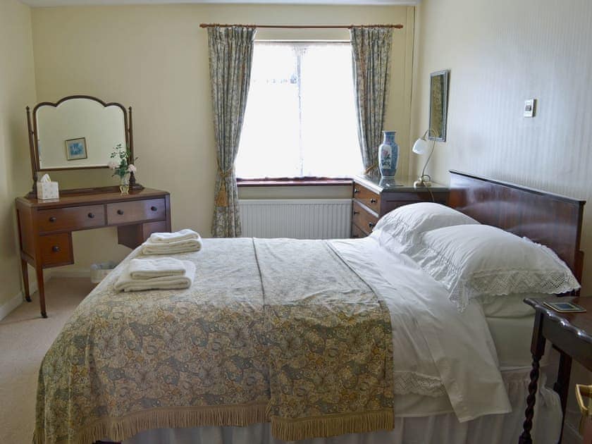 Comfortable double bedroom | Pant Glas Mawr Cottage, Axton, near Holywell
