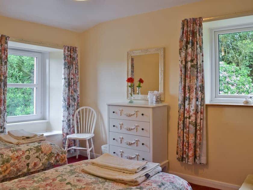 Twin bedroom | Bellegrove Cottage, Watermillock, Ullswater