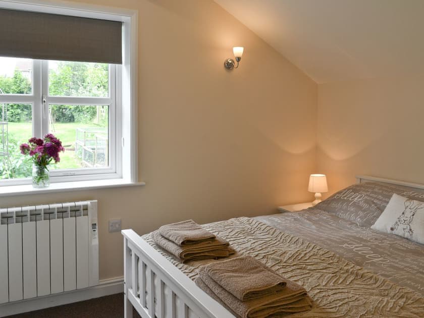 Double bedroom | The Willows, Toynton-All-Saints, near Spilsby