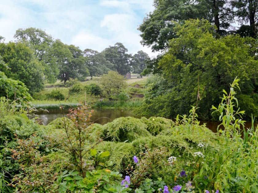 Peaceful surrounding countryside | Langcliffe Lock Cottage, Langcliffe, near Settle