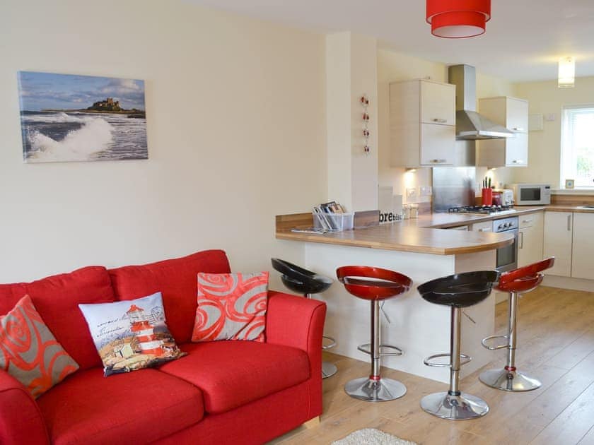 Well presented open plan living/dining room/kitchen | Sea Breeze, Beadnell, near Seahouses