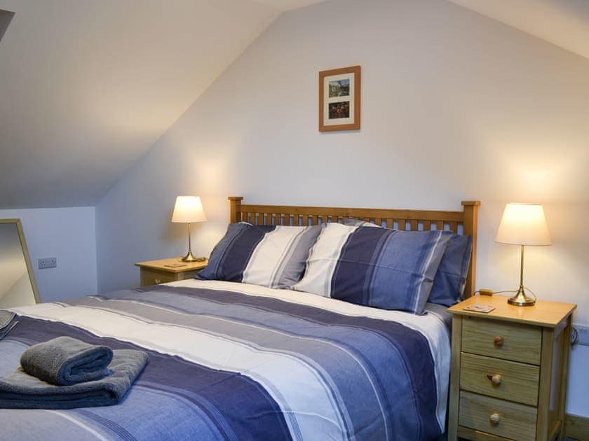 Double bedroom | The Granary - Tyddyn Iolyn, near Criccieth