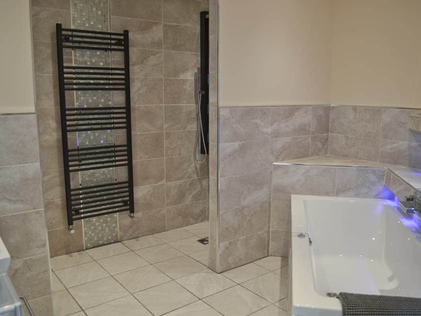 Contemporary wet room with bath and shower | Strawberry Hill View, Newton-by-the-Sea near Alnwick