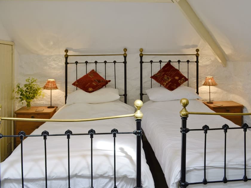 Peaceful twin bedroom | Riverside Cottage, Betws-y-Coed