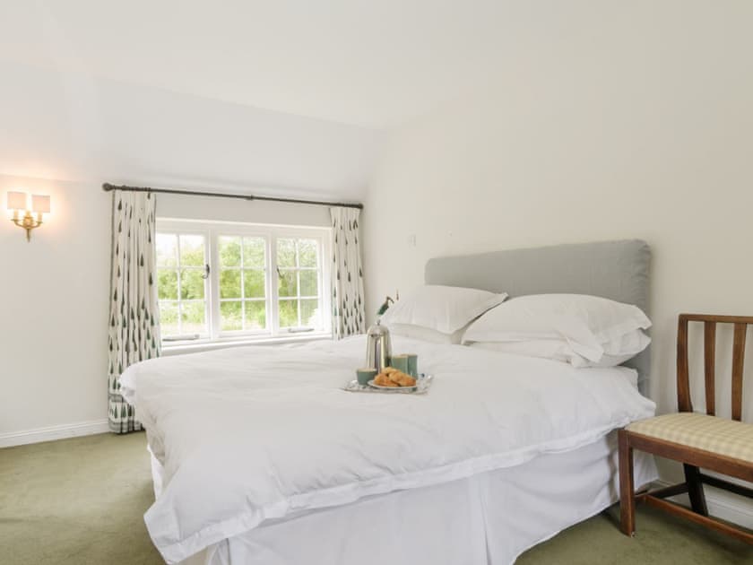 Comfortable double bedroom | Stitchcombe Mill, Stitchcombe, near Marlborough