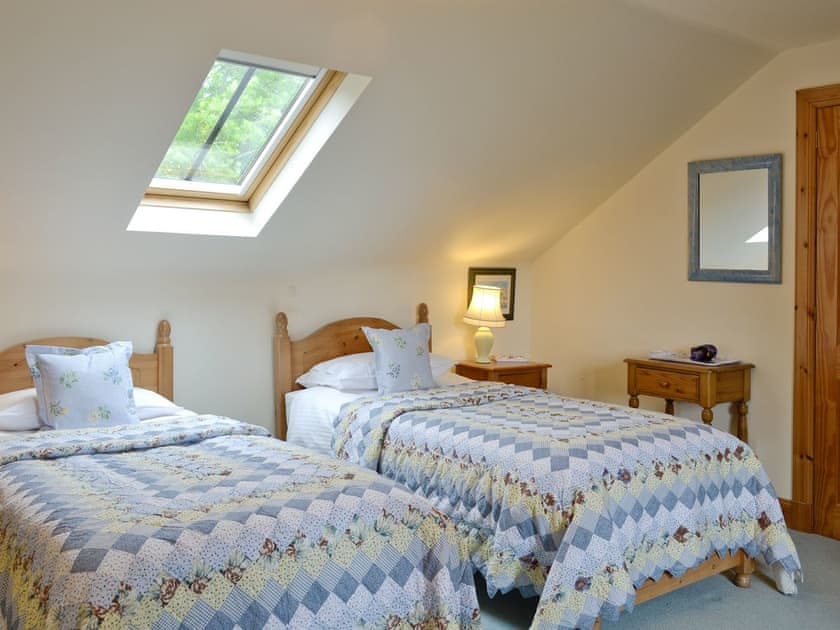 Comfortable twin bedroom | Little Blackhall Lodge, near Banchory