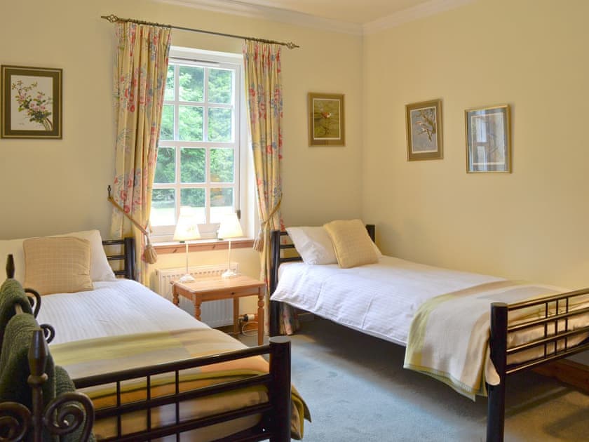 Peaceful twin bedroom | Little Blackhall Lodge, near Banchory