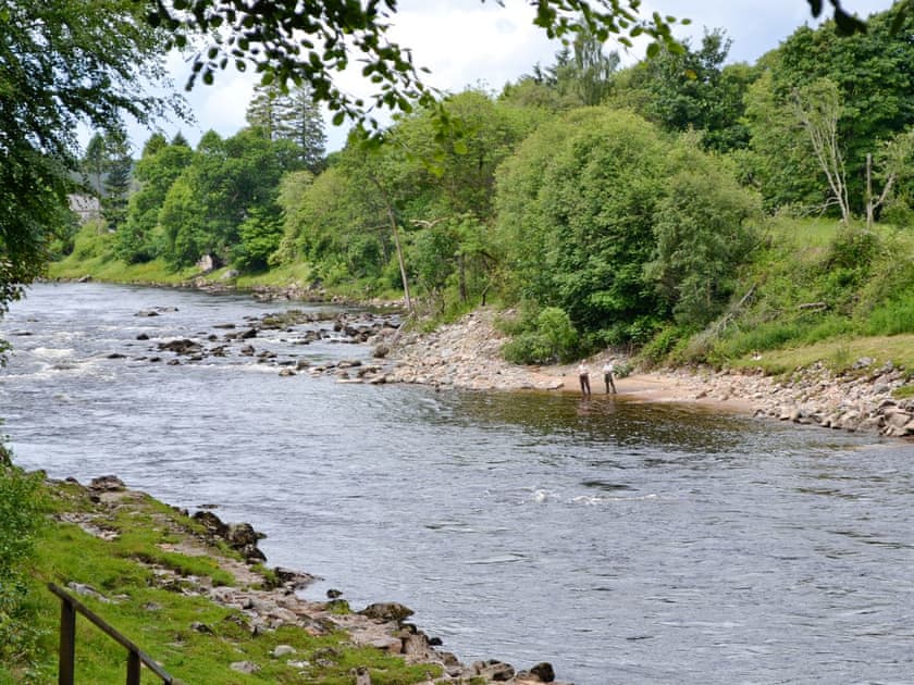 River Dee runs through the property | Little Blackhall Lodge, near Banchory