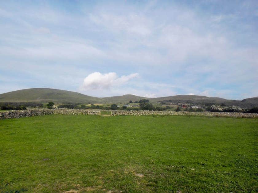 Views | Y Gorlan - Beudy Newydd and Y Gorlan, Llanllechid, near Bangor
