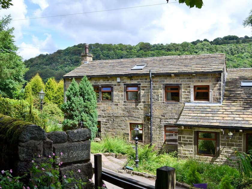 Exterior | Lee Cottage, Heptonstall, near Hebden Bridge