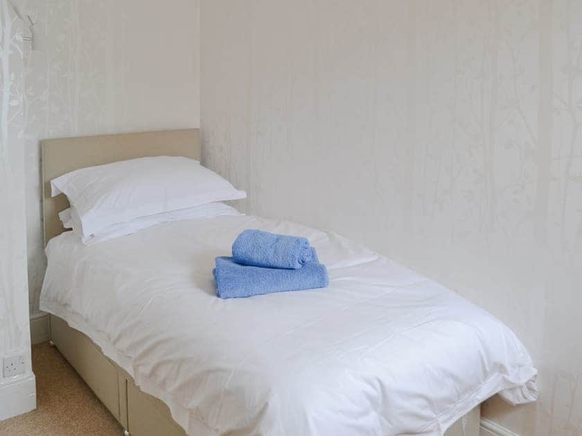 Single bedroom | Seasands, Sheringham