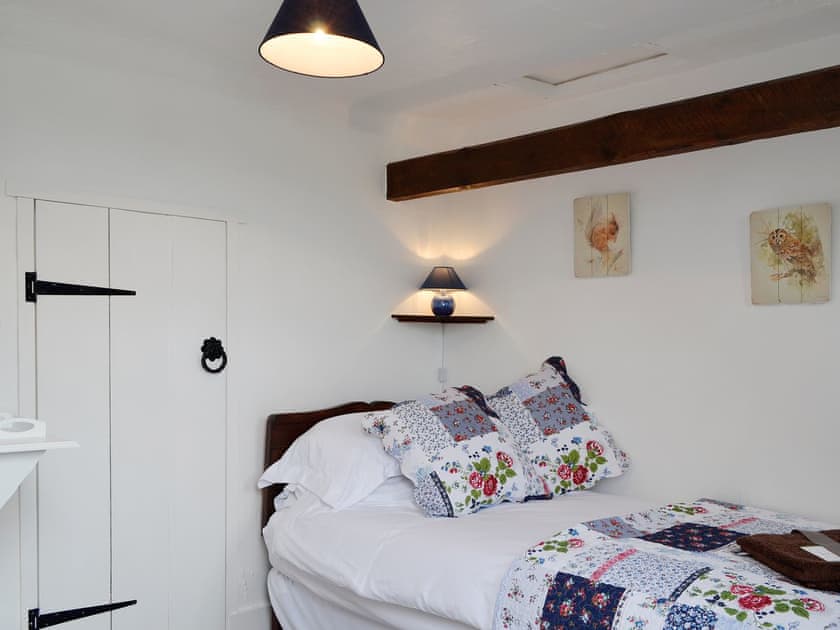 Cosy single bedroom with exposed woodwork | Woodside Cottage, Nether Bellandy, Glenrinnes, near Keith