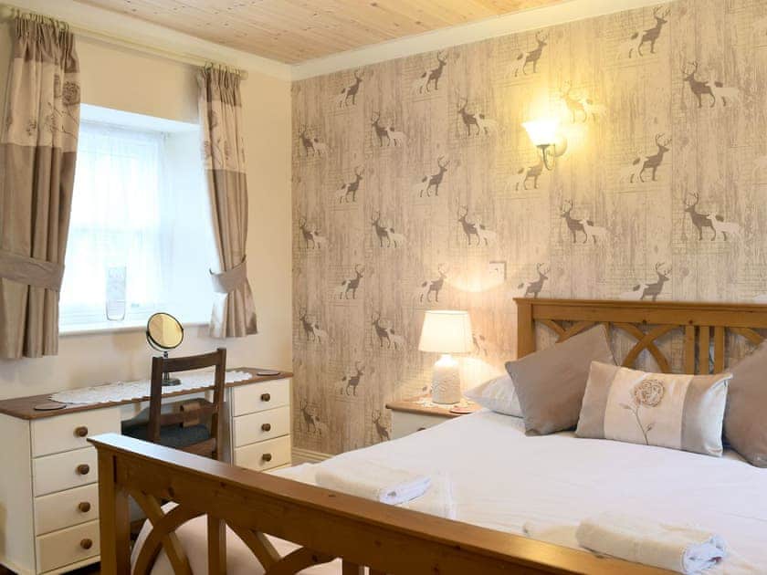 Double bedroom | Coal House - Tanylan Farm Cottages, Kidwelly