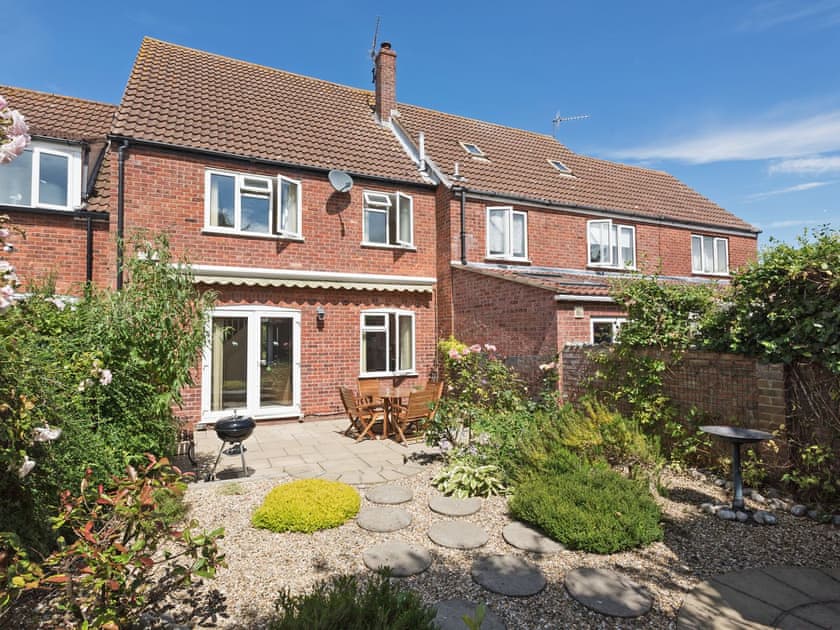 Peaceful, enclosed courtyard garden with patio  | Camelot, Weybourne, near Holt