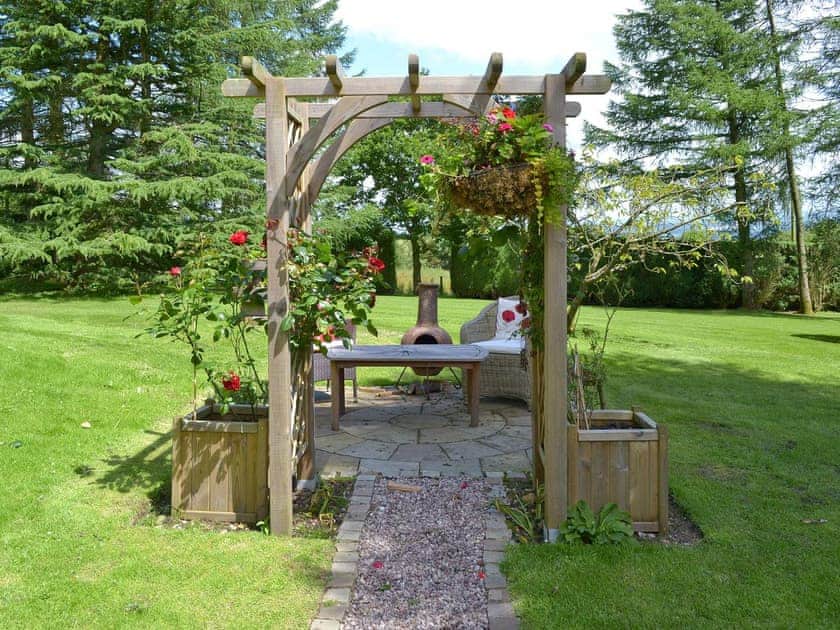 Shared extensive gardens | Honeysuckle Cottage, Nercwys near Mold