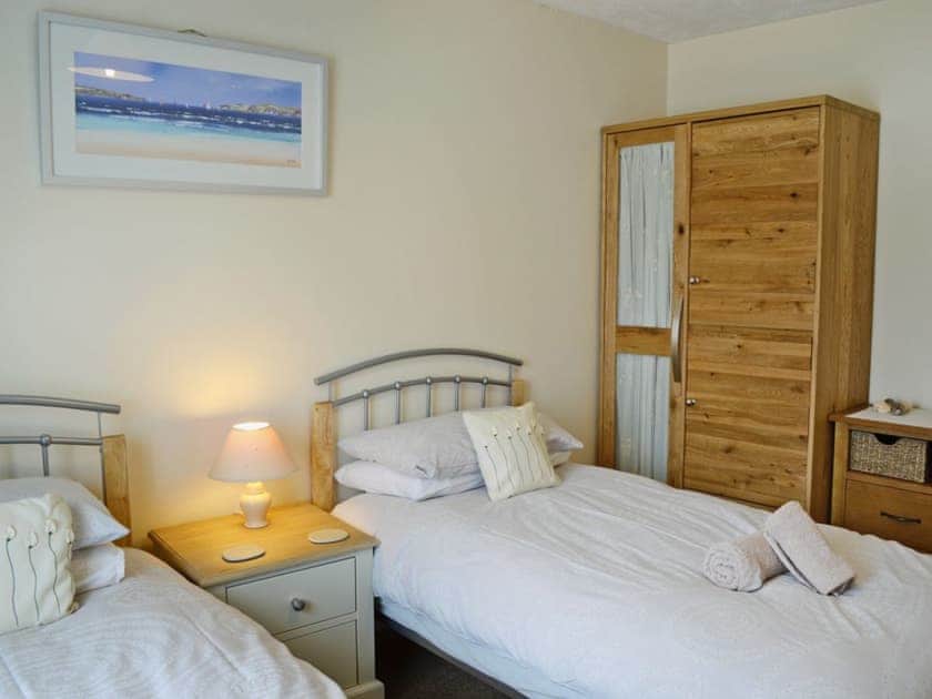 Twin bedroom | Chynoweth, St Merryn, near Padstow