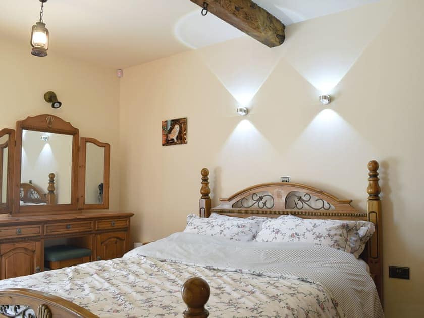Double bedroom | The Smithy, Little Witley, near Worcestershire