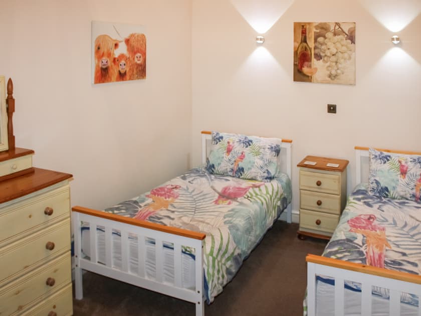 Twin bedroom | The Smithy, Little Witley, near Worcestershire