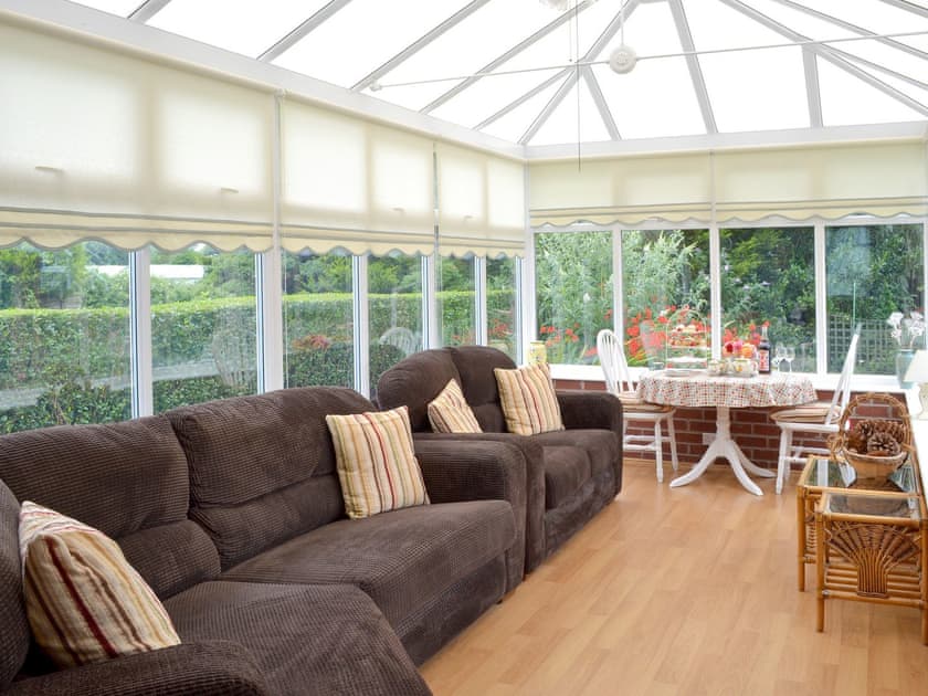 Large, spacious, comfortable conservatory | Rose Cottage, Scarisbrick, near Southport 