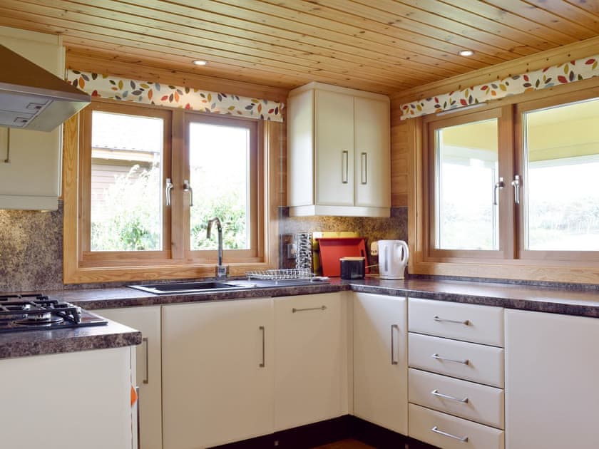 Well equipped kitchen | Pine View, Fritton, near Great Yarmouth