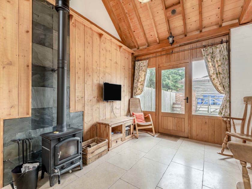 Open plan living space | The Chaff House - Milton End Farm Barns, Arlingham, near Frampton-on-Severn