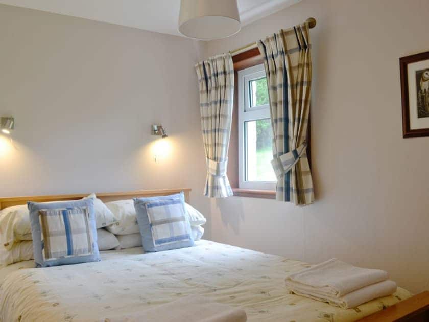 Cosy double bedroom | Larch Cottage - Stronchullin Holiday Cottages, Blairmore, near Dunoon