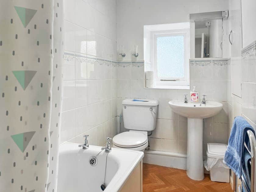 Bathroom | Ingle Neuk Cottage, Bowscale, near Keswick