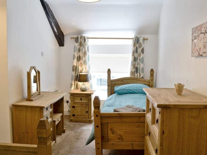 Twin bedroom | Pendref, Trawsfynydd, near Blaenau Ffestiniog