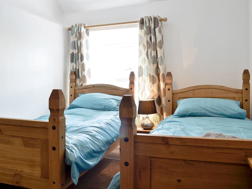 Twin bedroom | Pendref, Trawsfynydd, near Blaenau Ffestiniog