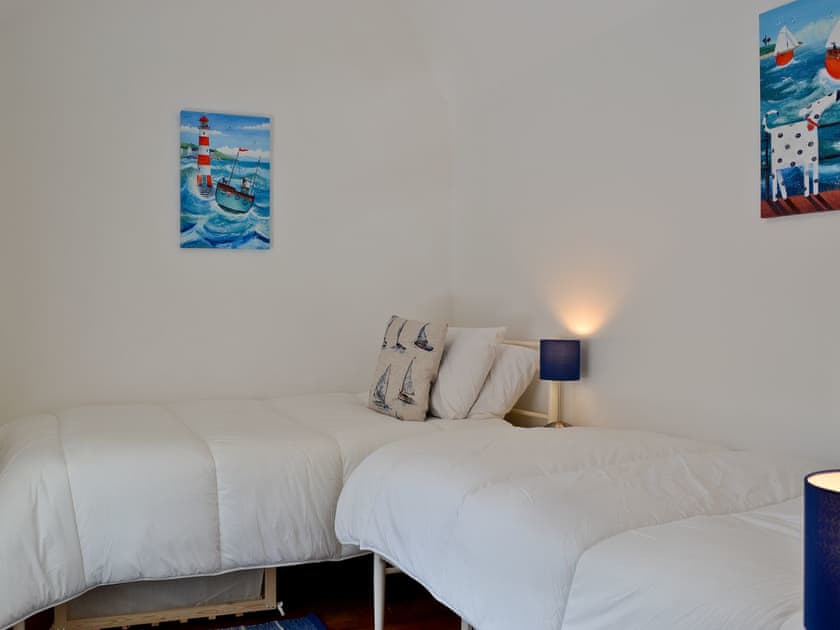 Twin bedroom | Ty Newydd, Llwyngwril, near Aberdovey