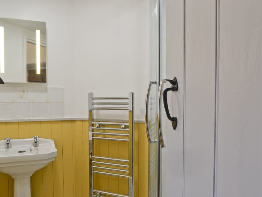 Bathroom | Ty Newydd, Llwyngwril, near Aberdovey