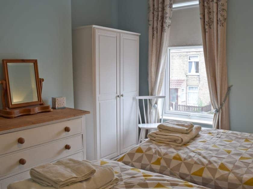 Twin bedroom | Albion Cottage, Pakefield, near Lowestoft